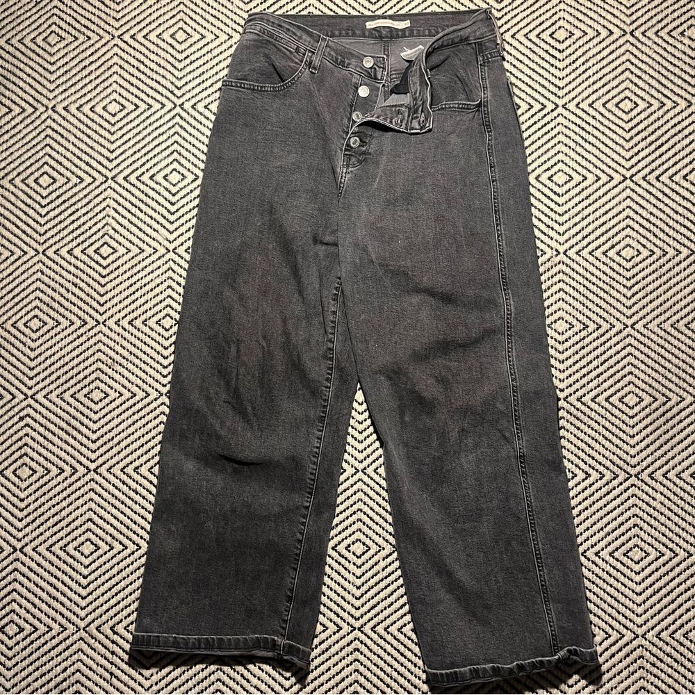 Levi Black Mile High Cropped Wide Leg Jeans Size 30